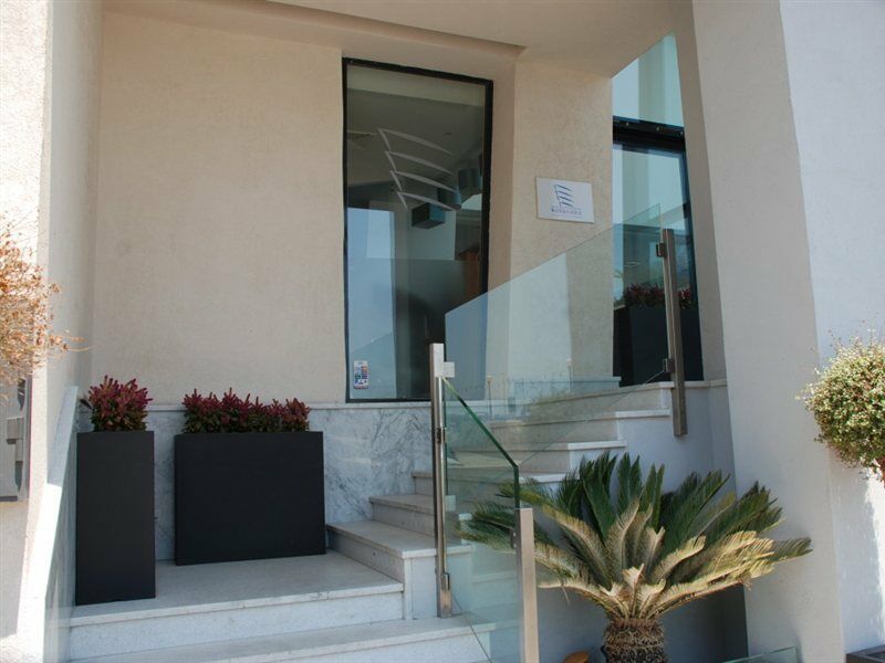 Water'S Edge Hotel Birżebbuġa Exterior foto